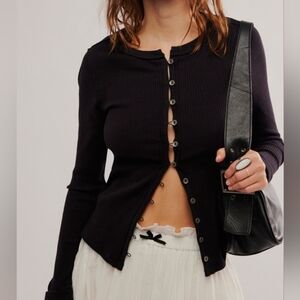 We Th Free It's On Cardigan